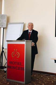 dr Budimir Košutić